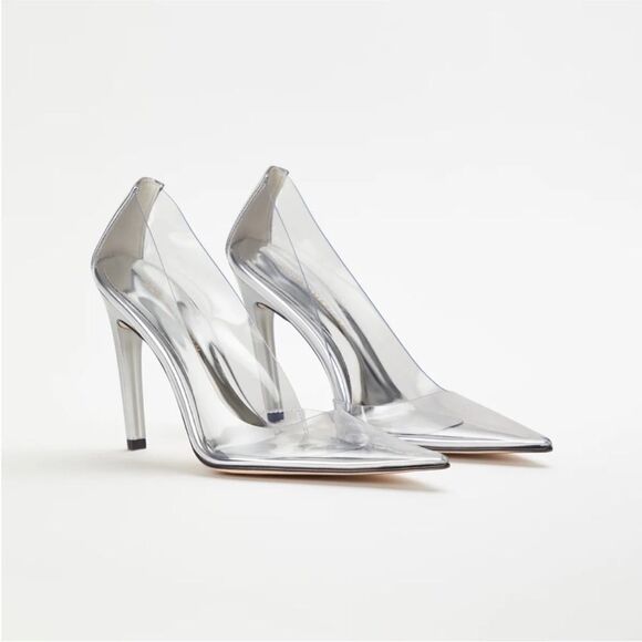 Good American Cinder-F*cking-Rella Clear Pumps | Size 7 - Picture 2 of 13